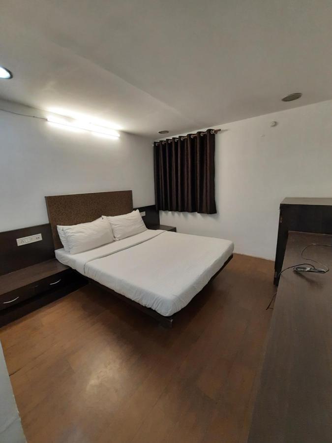 Hotel Grand Suites Indore Eksteriør bilde
