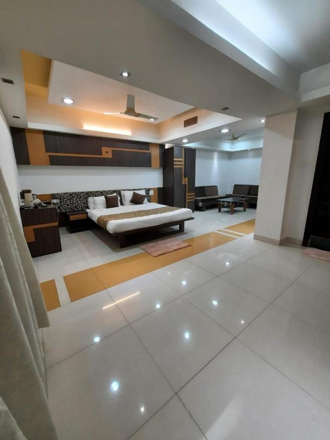 Hotel Grand Suites Indore Eksteriør bilde